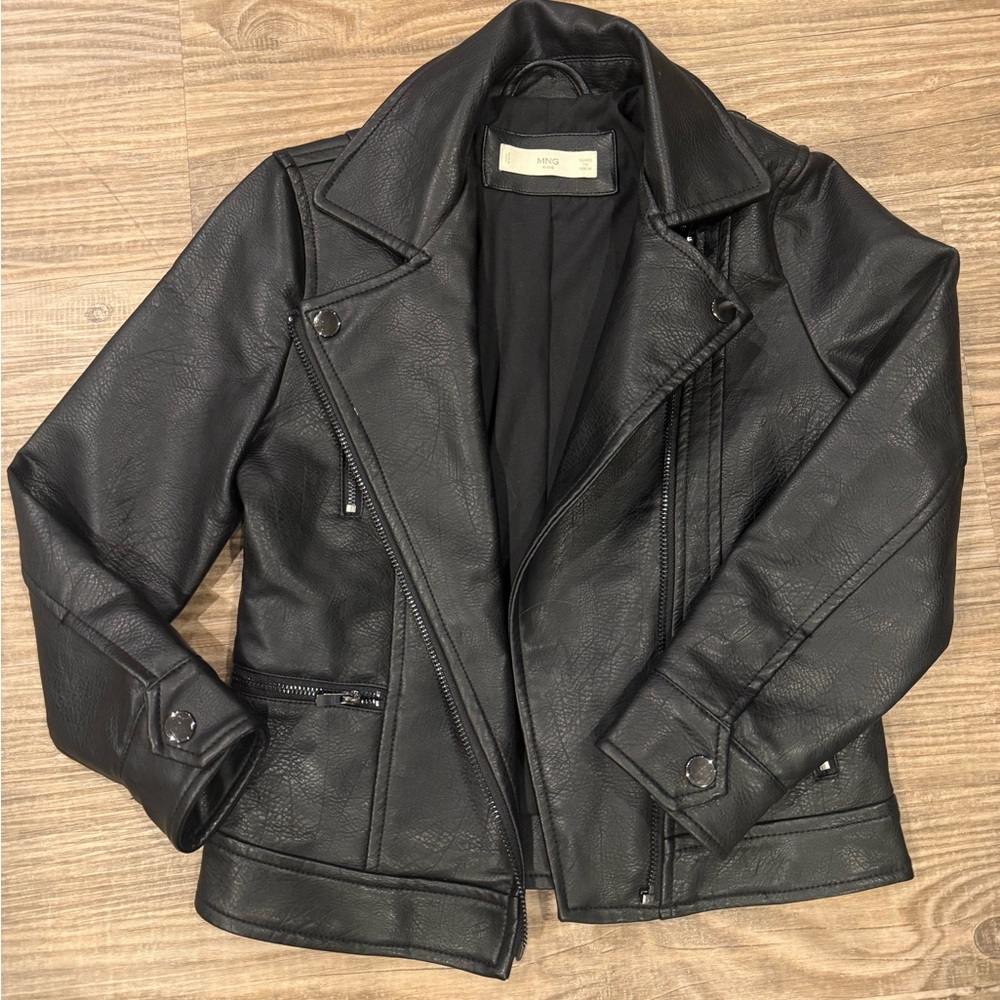 EUC Mango MNG kids Black Leather effect biker jacket size 7/8 ~$69 work once!